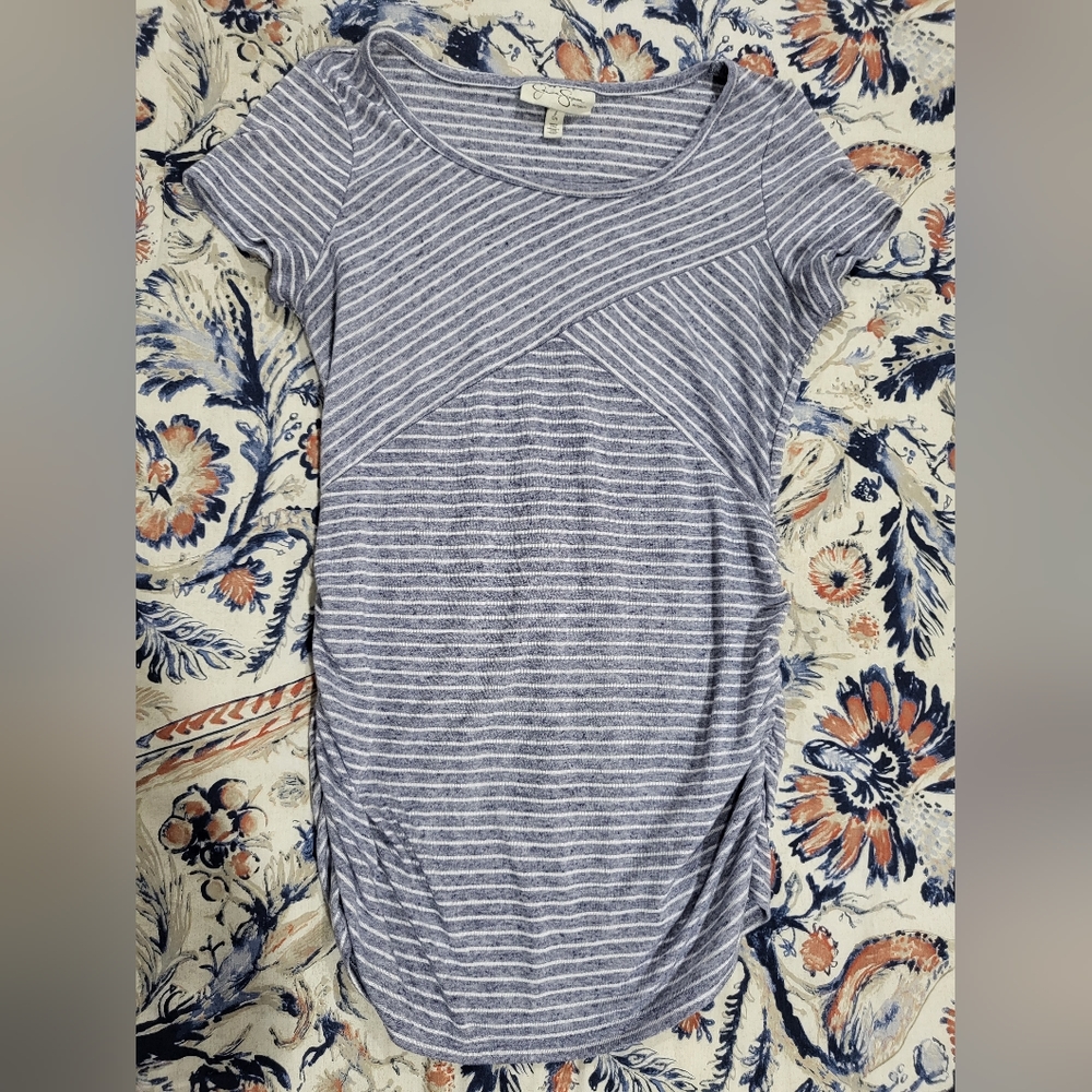 Small striped maternity tee